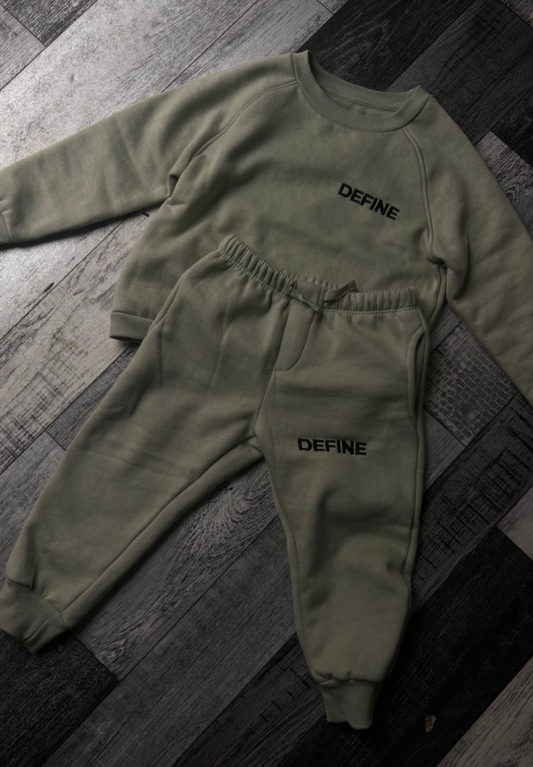The signature define set